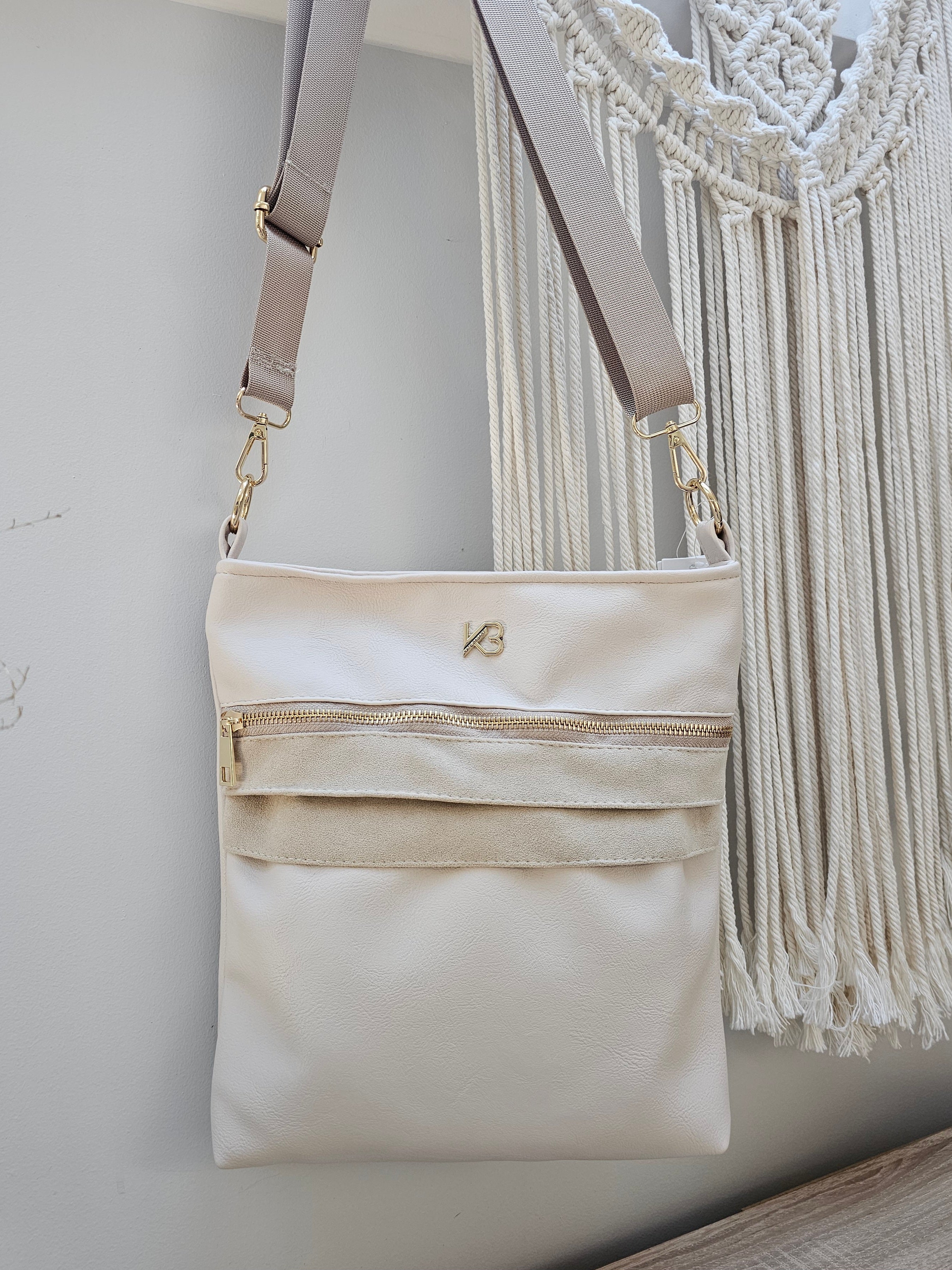 Beżowa Torebka Crossbody KB z Szerokim Paskiem